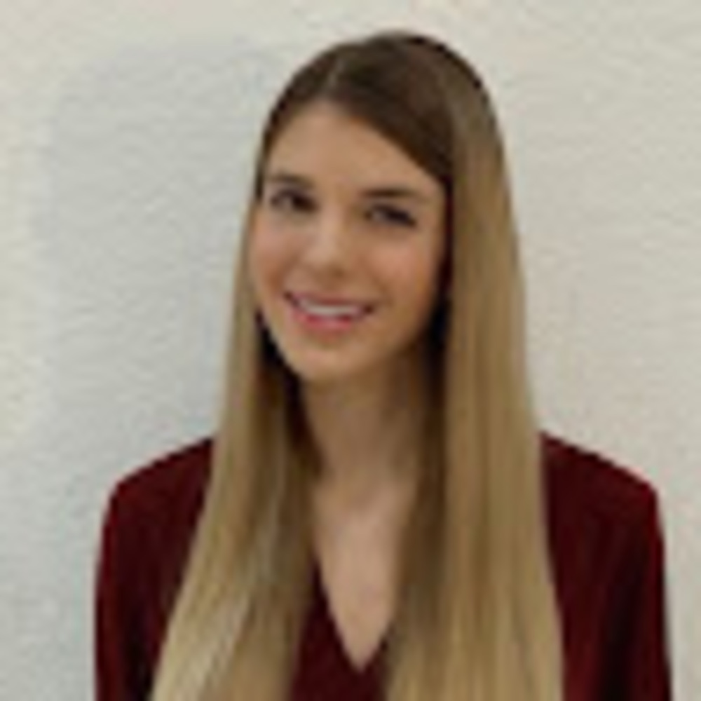 Meet your Posher, Daniela